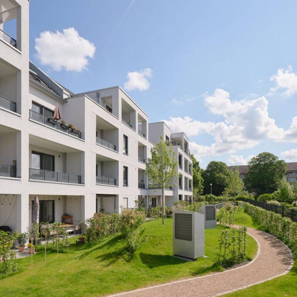 PLASTISCH eingefügt