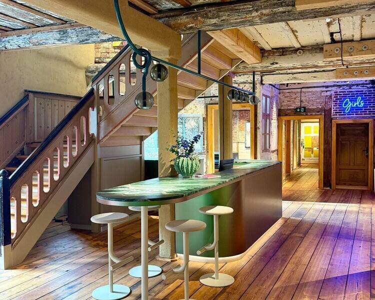 HH_0425_AndLichtdesign für eine Galerie