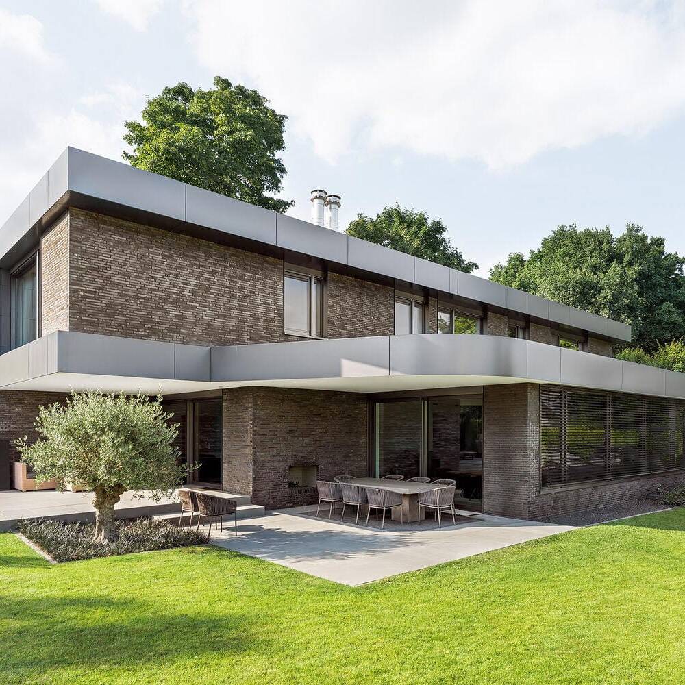 Monotih mit Rundungen