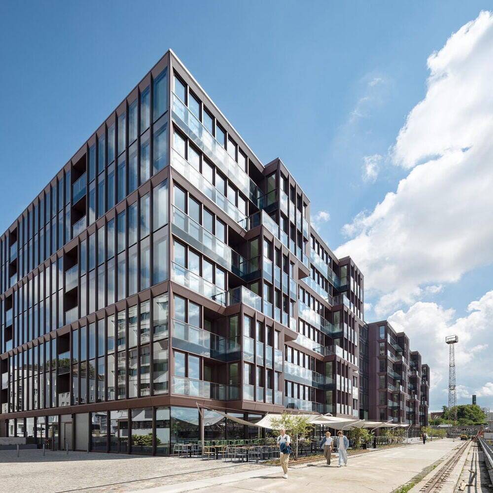 Luxusliner an der Spree