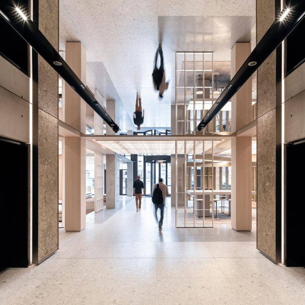 Luxusliner an der Spree