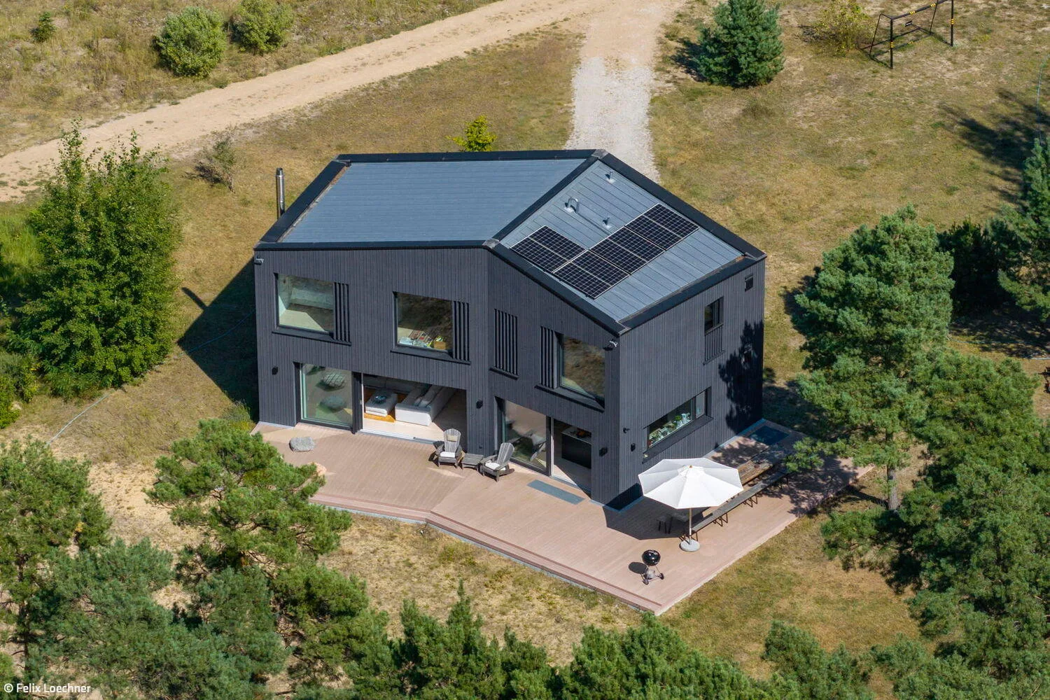 The House with the Bend - CUBE Magazine